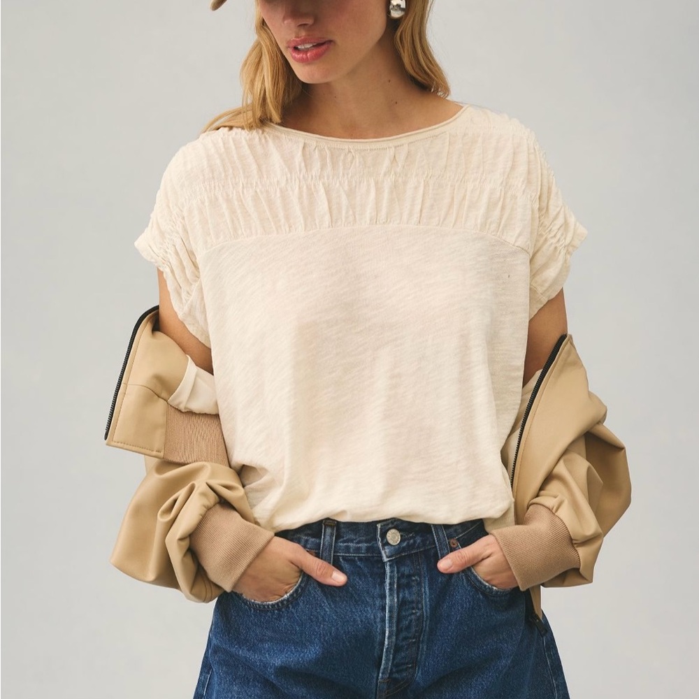 Pilcro soft puckered t shirt. Size L. Ivory